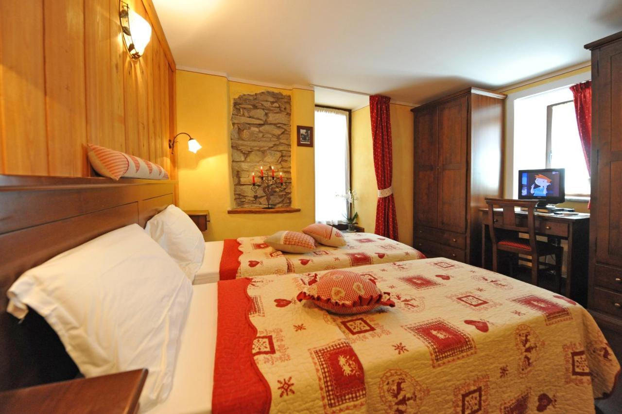 L'Ancien Paquier Chambre D'Hotes Valtournenche Exterior foto